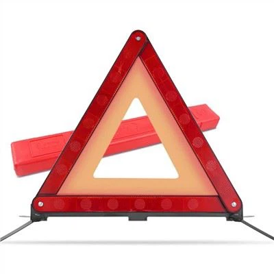 Triângulo de aviso de trânsito para acidente de carro